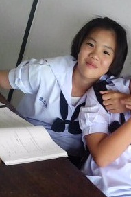 นางสาวรัตติยาพร ธนะสมบูรณ์ (น้องฟ้า) โรงเรียนเตรียมอุดมศึกษาพัฒนาการ ได้คะแนนสูงสุดของห้องในวิชาวิทยาศาสตร์และคณิตศาสตร์ในบางภาคเรียน (หลังจากมาเรียนกับครูพี่ top)